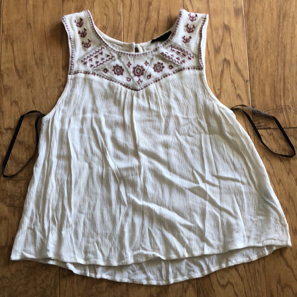 Tank top size small